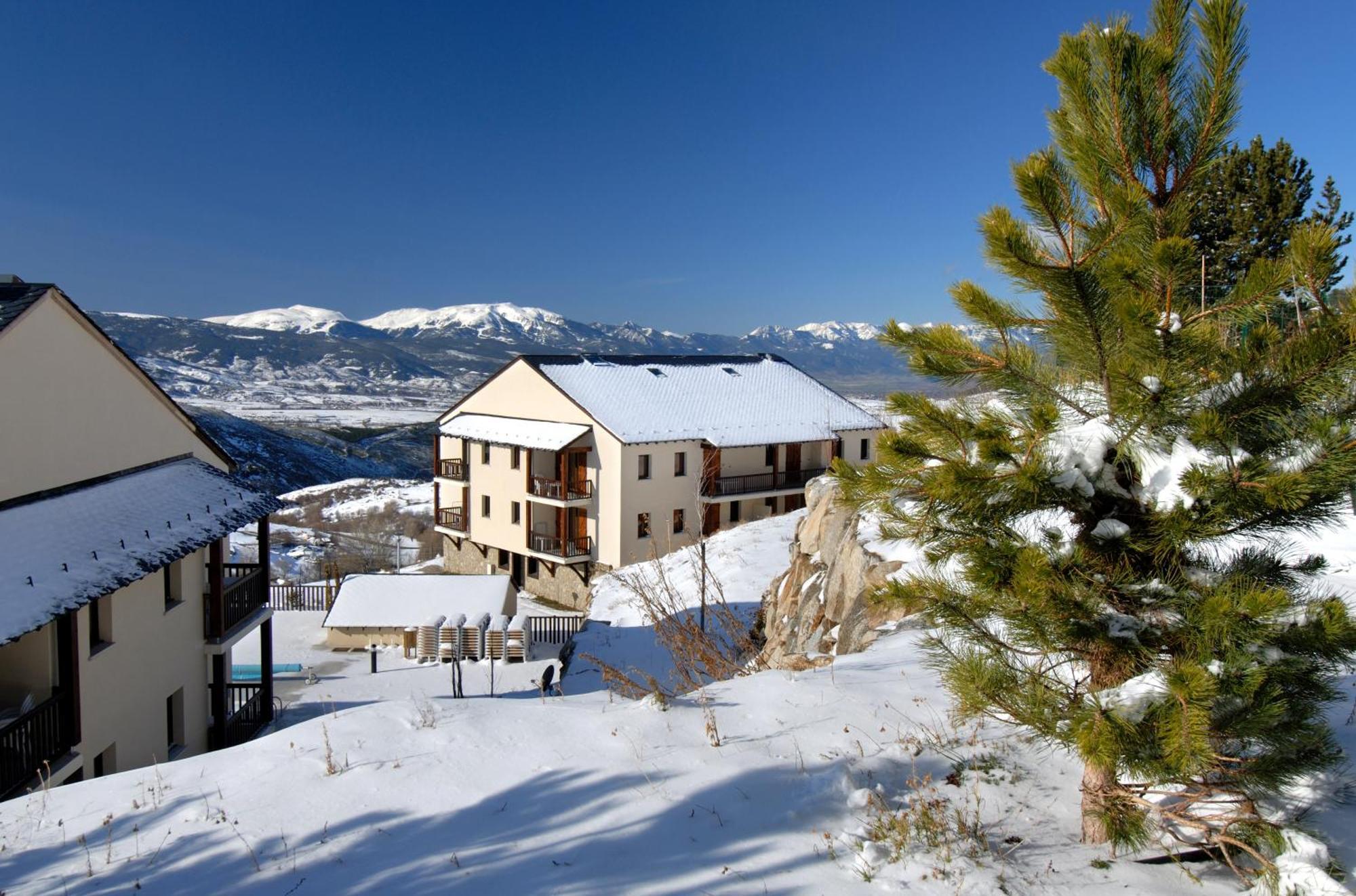 Residence Odalys Mille Soleils Font-Romeu-Odeillo-Via Buitenkant foto