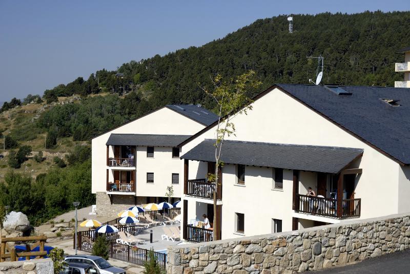 Residence Odalys Mille Soleils Font-Romeu-Odeillo-Via Buitenkant foto